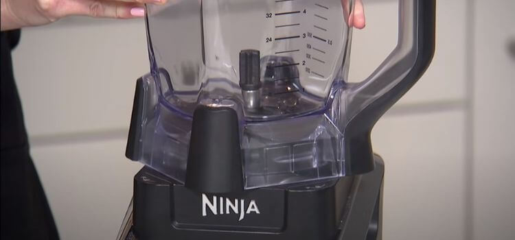 How to Remove Ninja Blender from Base